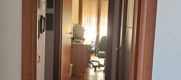 4 bedrooms Apartment in Teramo, Italy No. 319239 18