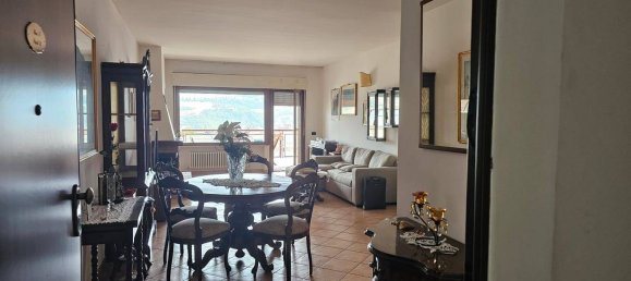 4 bedrooms Apartment in Teramo, Italy No. 319239 5