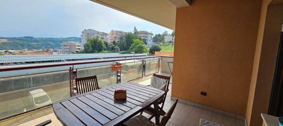 4 bedrooms Apartment in Teramo, Italy No. 319239 9