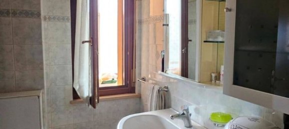 4 bedrooms Apartment in Teramo, Italy No. 319239 29