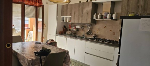 4 bedrooms Apartment in Teramo, Italy No. 319239 11