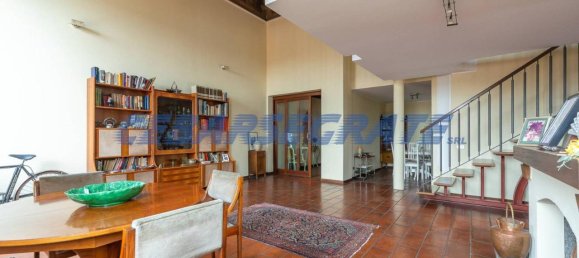 Квартира с 4 комнатами в Бругерио, Италия № 171600 22