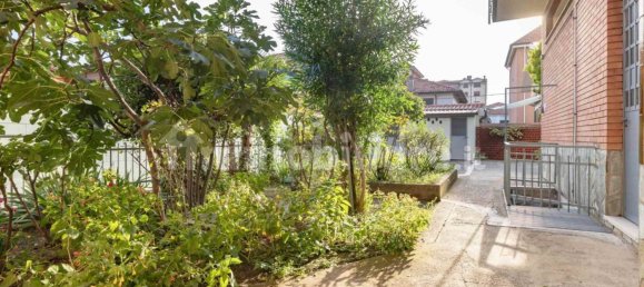 2 bedrooms Apartment in Cinisello Balsamo, Italy No. 316594 4