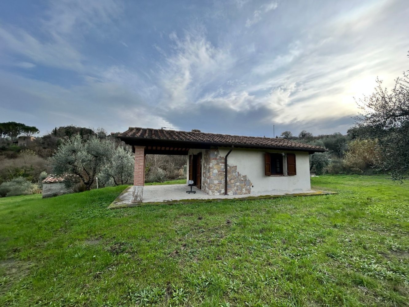 2-Zimmer Haus in Chianni, Italy, Nr. 89076