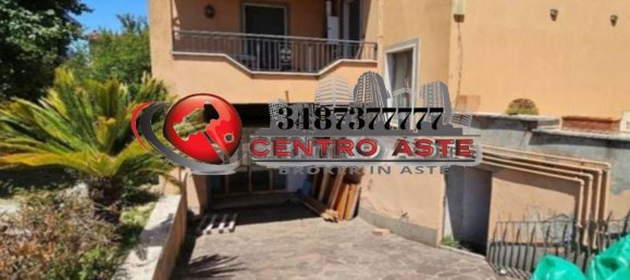5 rooms Apartment in Rome, Italy No. 222794 10