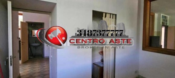 5 rooms Apartment in Rome, Italy No. 222794 3