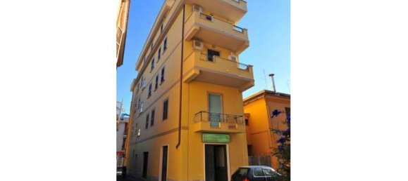 5 bedrooms Apartment in Nettuno, Italy No. 254031 6