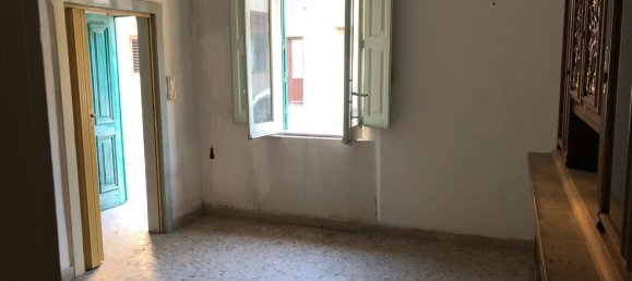 6 rooms House in Bagnara Calabra, Italy No. 254185 4