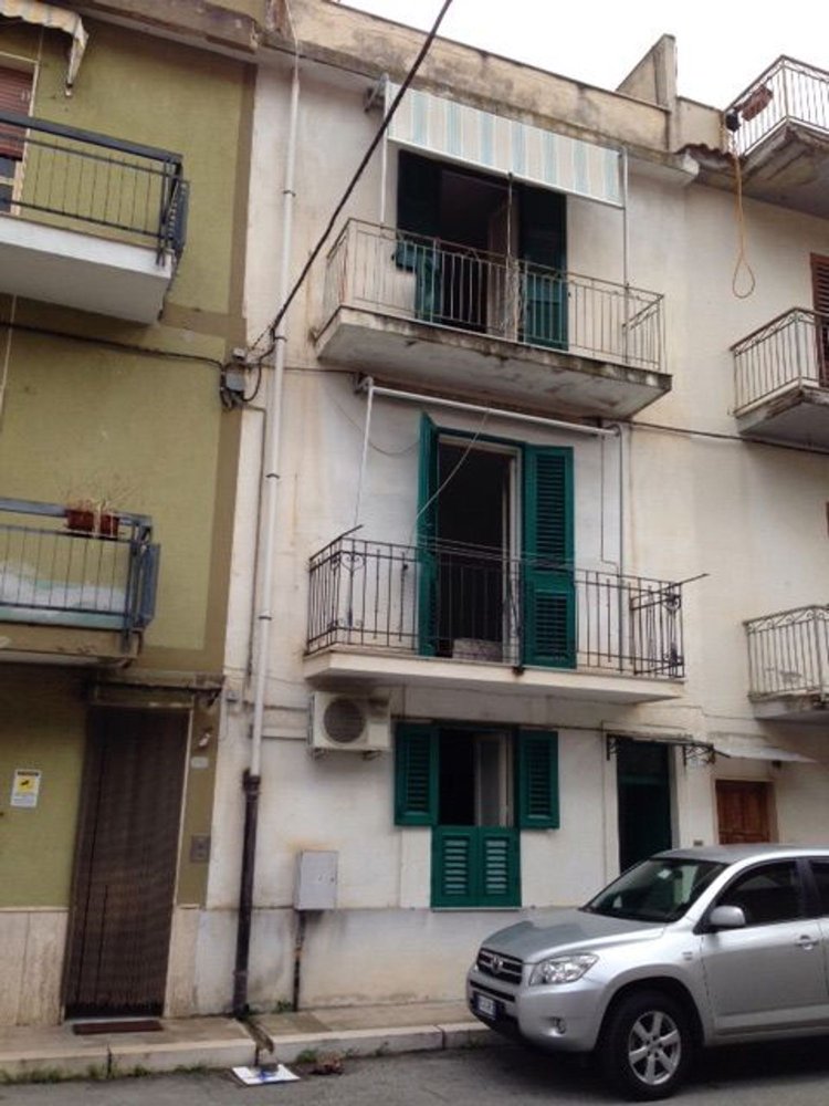 6 rooms House in Bagnara Calabra, Italy No. 254185