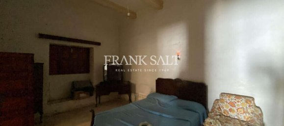 2 bedrooms House in Birkirkara, Malta No. 1582 4