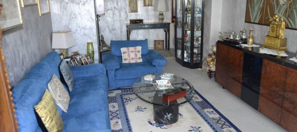 3 rooms Apartment in Turin, Italy No. 106429 2