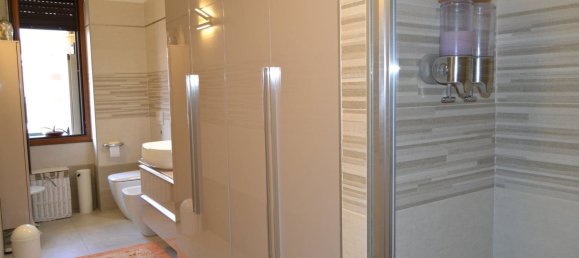 3 rooms Apartment in Turin, Italy No. 106429 6