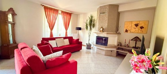 4-Zimmer Villa in Carate Brianza, Italy, Nr. 271918 19