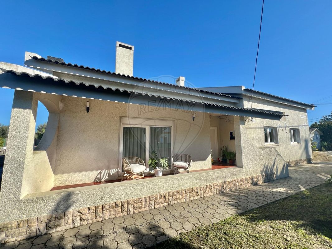 3 bedrooms Villa in Setubal, Portugal No. 17338