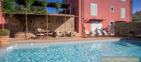 Вилла с 5 спальнями в Печчоли, Италия № 191 5