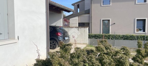 5 rooms Villa in Cassola, Italy No. 81642 4