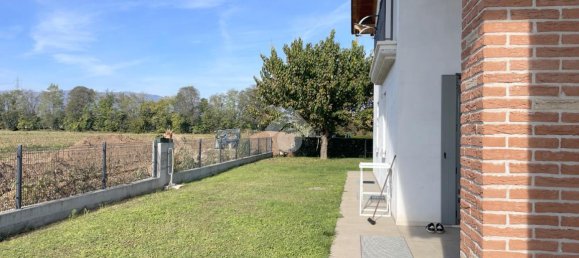 5 rooms Villa in Cassola, Italy No. 81642 16