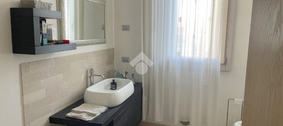 5 rooms Villa in Cassola, Italy No. 81642 8