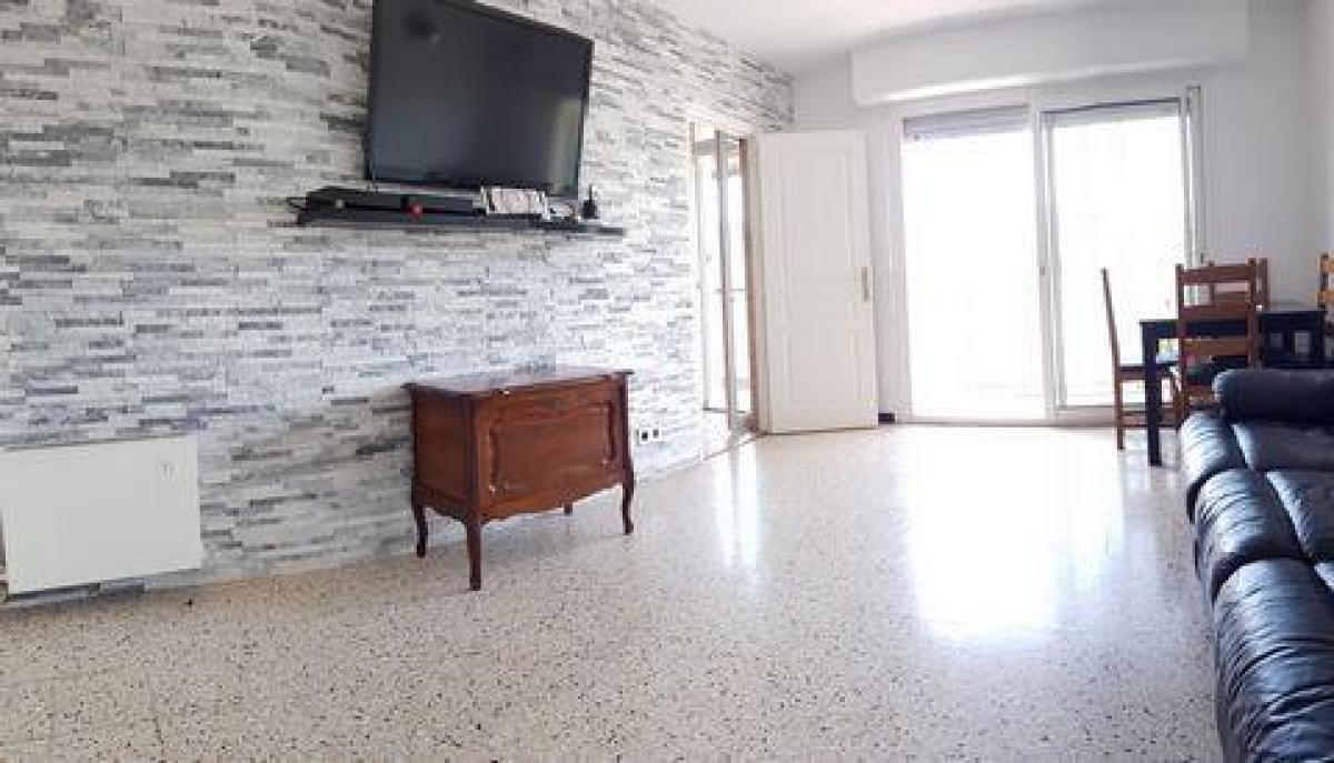 شقة 2 غرف نوم  في La Ciotat, France رقم 4956