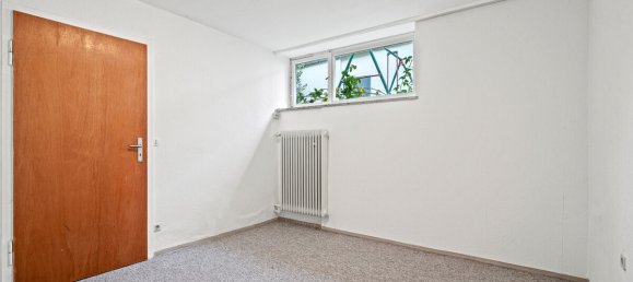 6 rooms Bungalow in Baden-Wurttemberg, Germany No. 55300 17