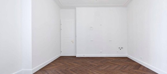 2 rooms Apartment in Alsergrund, Austria No. 156954 5