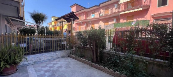 2 Schlafzimmer Wohnung in Qualiano, Italy, Nr. 282364 12