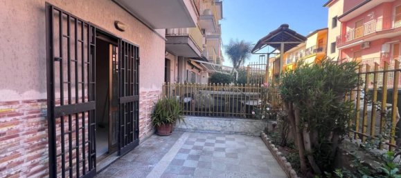 2 Schlafzimmer Wohnung in Qualiano, Italy, Nr. 282364 9