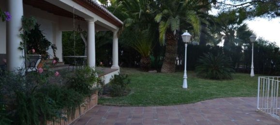 4 bedrooms Villa in Calpe, Spain No. 12120 3