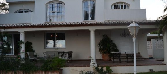 4 bedrooms Villa in Calpe, Spain No. 12120 2