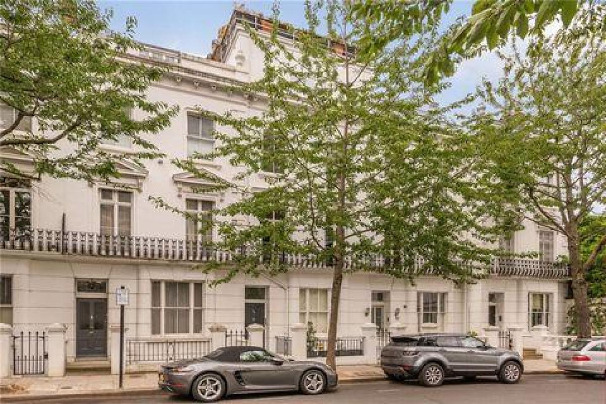 Studio in the Condo in London, United Kingdom No. 501