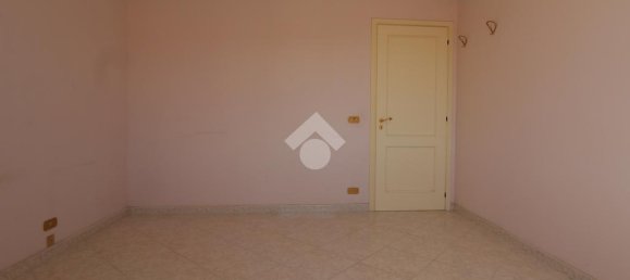 Квартира с 3 спальнями в Реджо Калабрия, Италия № 320790 31