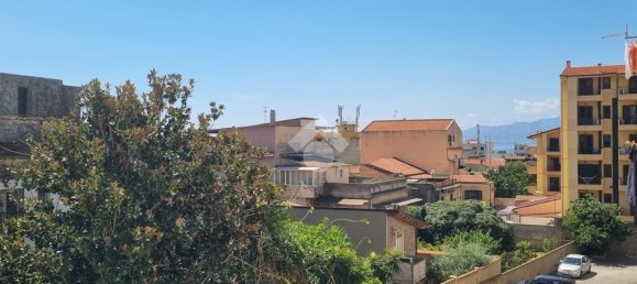 Квартира с 3 спальнями в Реджо Калабрия, Италия № 320790 44