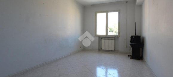 Квартира с 3 спальнями в Реджо Калабрия, Италия № 320790 18