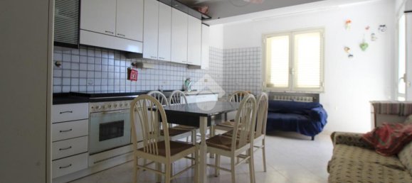 Квартира с 3 спальнями в Реджо Калабрия, Италия № 320790 6