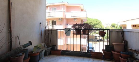 Квартира с 3 спальнями в Реджо Калабрия, Италия № 320790 28