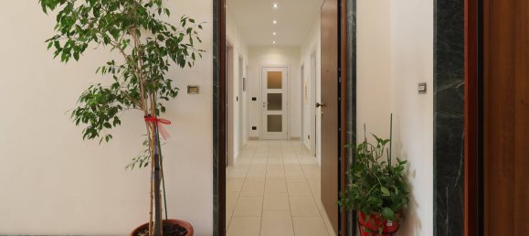2 bedrooms Apartment in Rivoli, Italy No. 328960 2