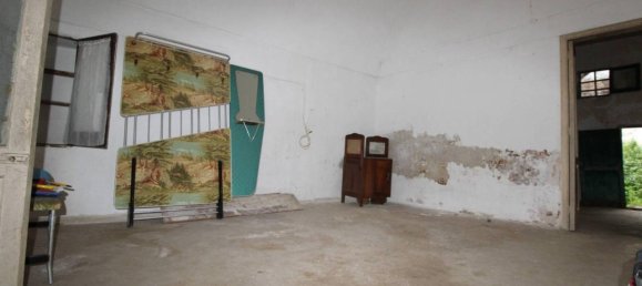 4 rooms House in Tuglie, Italy No. 76545 7