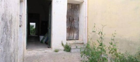 4 rooms House in Tuglie, Italy No. 76545 20