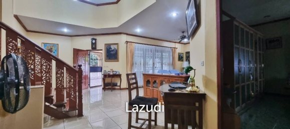 4 bedrooms Villa in Pattaya, Thailand No. 13612 6