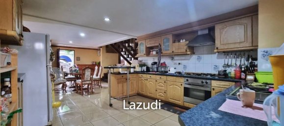 4 bedrooms Villa in Pattaya, Thailand No. 13612 9