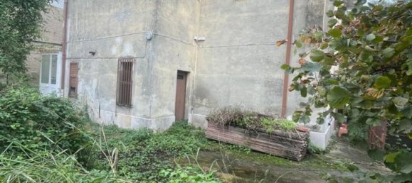 10-salle Maison à Carrara, Italy No. 48170 38