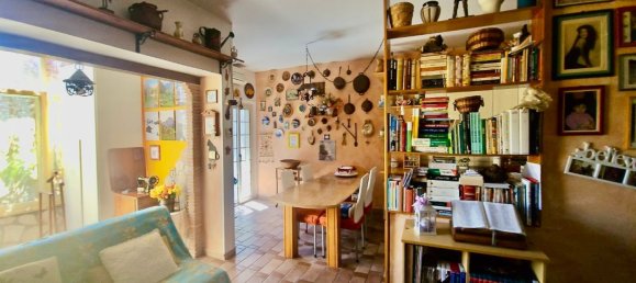 2 Schlafzimmer Haus in Pomezia, Italy, Nr. 359809 15