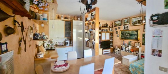 2 Schlafzimmer Haus in Pomezia, Italy, Nr. 359809 12