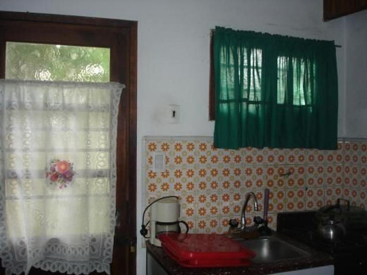 3 bedrooms House in Mar del Plata, Argentina No. 93276