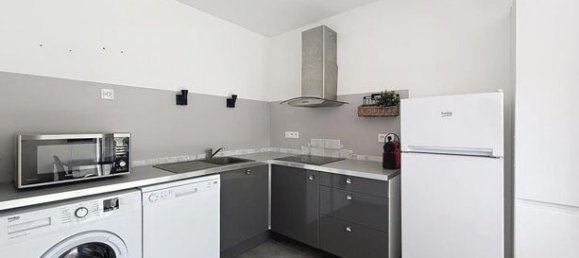 1 bedroom Apartment in L'Ile-Rousse, France No. 358165 2