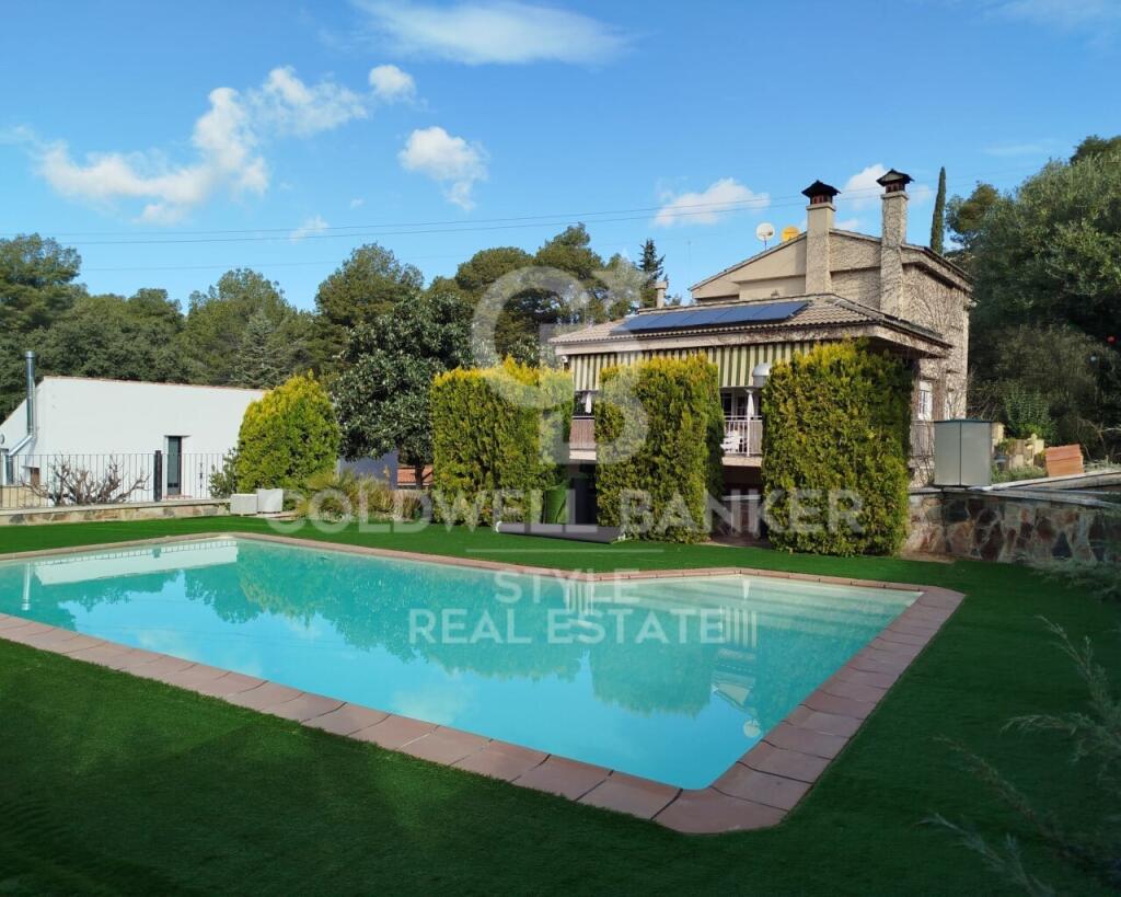 4 Schlafzimmer Haus in Matadepera, Spain, Nr. 82941