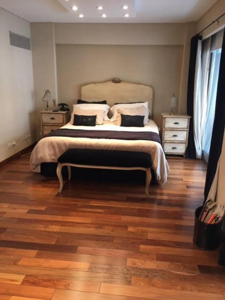 Apartamento de 4 dormitorios en Palermo, Argentina No. 92121