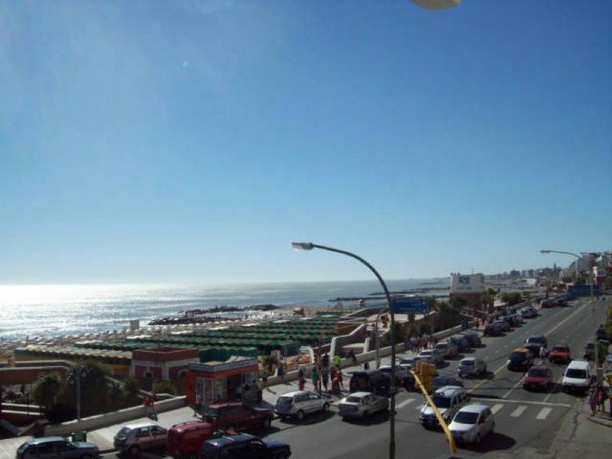 2 bedrooms Apartment in Mar del Plata, Argentina No. 101610