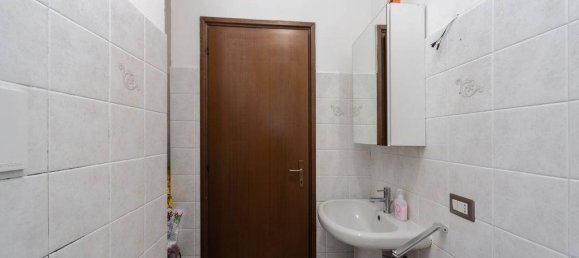 Квартира с 2 спальнями в Бардзано, Италия № 260148 30