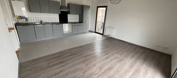 Dúplex de 2 dormitorios en Les Pavillons-sous-Bois, France No. 165575 5